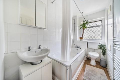 101 Elmside, New Addington, Croydon, CR0 9DW