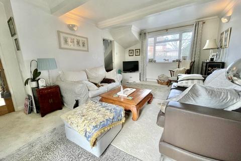 3 bedroom semi-detached house for sale, Kingsley Road, Eversley, Hook