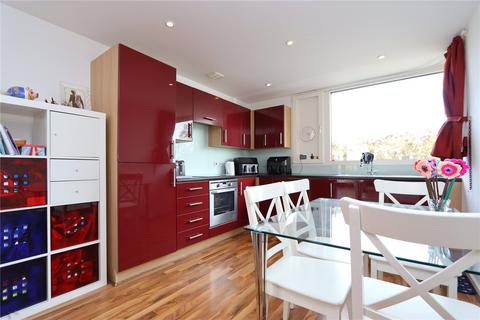 4 bedroom terraced house for sale, Milland Way, Oxley Park, MK4