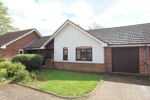 2 bedroom terraced bungalow for sale, The Hawthorns, Lutterworth LE17