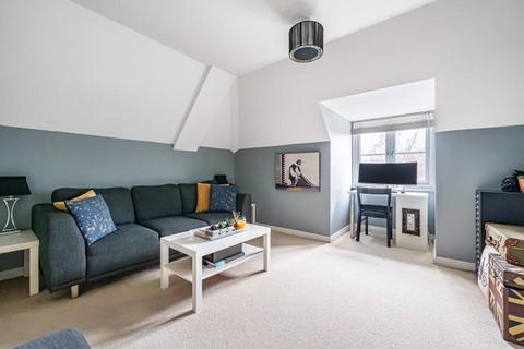Flat 15, Meadow House Toad Lane, Blackwater, Camberley, GU17 9AH