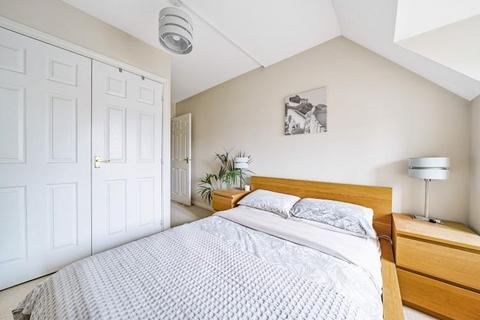 Flat 15, Meadow House Toad Lane, Blackwater, Camberley, GU17 9AH