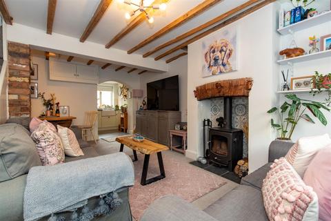 19 Cherry Orchard, Wellesbourne, Warwick, CV35 9NB