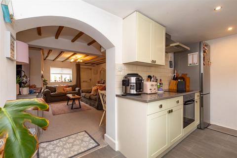 19 Cherry Orchard, Wellesbourne, Warwick, CV35 9NB