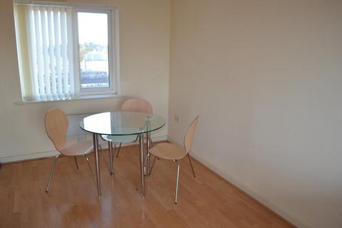 2 bedroom apartment to rent, (P1240) Sugarmill Sq, Eccles New Rd M5 5EB