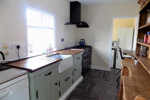 3 bedroom cottage for sale, Main Road, Barnstone, Nottingham