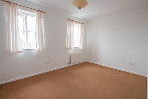 2 bedroom end of terrace house to rent, Pearmain Walk, Haverhill CB9