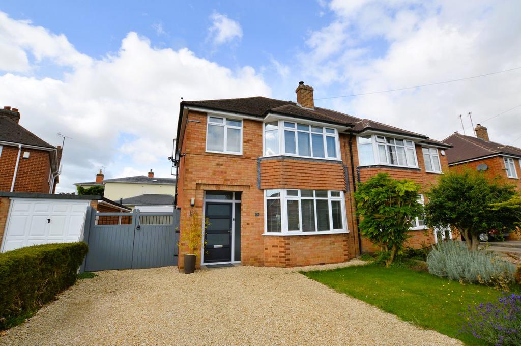 Welland Lodge Road, Prestbury... 3 bed semidetached house for sale £