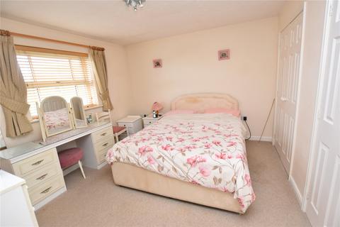 15 Edwin Avenue, Guiseley, Leeds, LS20 8QJ