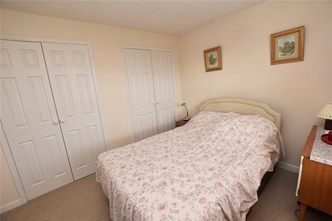 15 Edwin Avenue, Guiseley, Leeds, LS20 8QJ