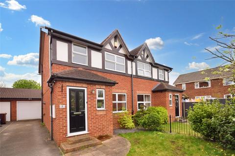 3 bedroom semi-detached house for sale, Kingsway Court, Ossett, Wakefield