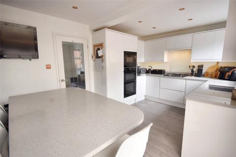 3 bedroom semi-detached house for sale, Kingsway Court, Ossett, Wakefield