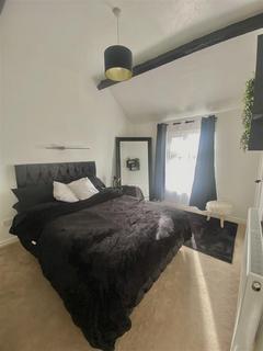 2 bedroom house to rent, Heol Llewelyn, Coedpoeth