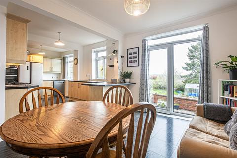 222 Westwick Road, Sheffield, S8 7BZ