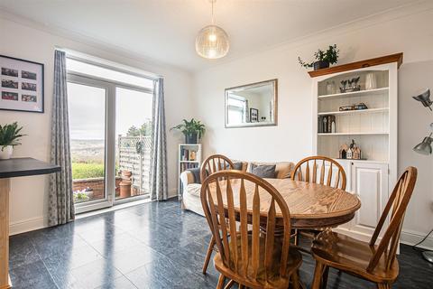 222 Westwick Road, Sheffield, S8 7BZ