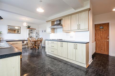 222 Westwick Road, Sheffield, S8 7BZ