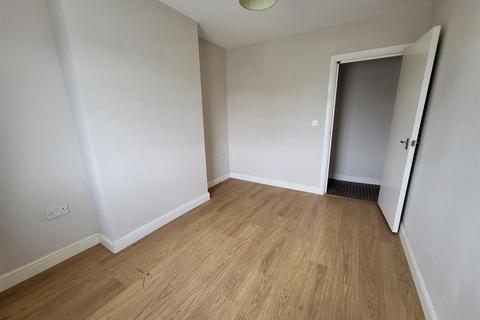 1 bedroom flat to rent, Murston Road, Sittingbourne