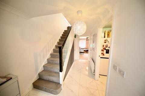 1 Acasta Way, Hull, HU9 5SE
