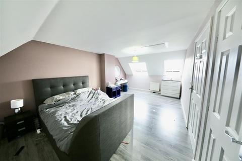 1 Acasta Way, Hull, HU9 5SE