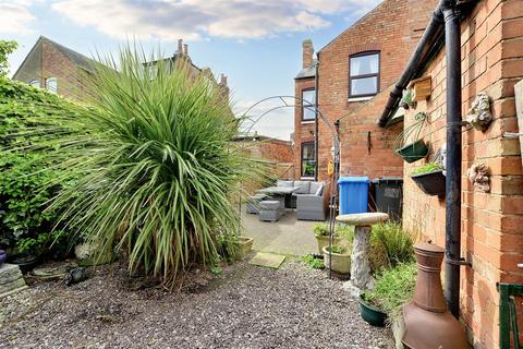2 bedroom semi-detached house for sale, Cleveland Avenue, Draycott