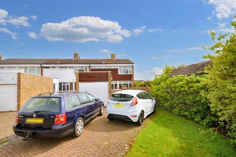 Henlow - 3 bedroom end of terrace house for sale