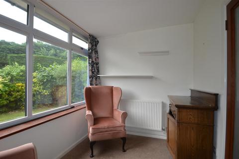 15 Oak Drive, Henlow, SG16 6BX