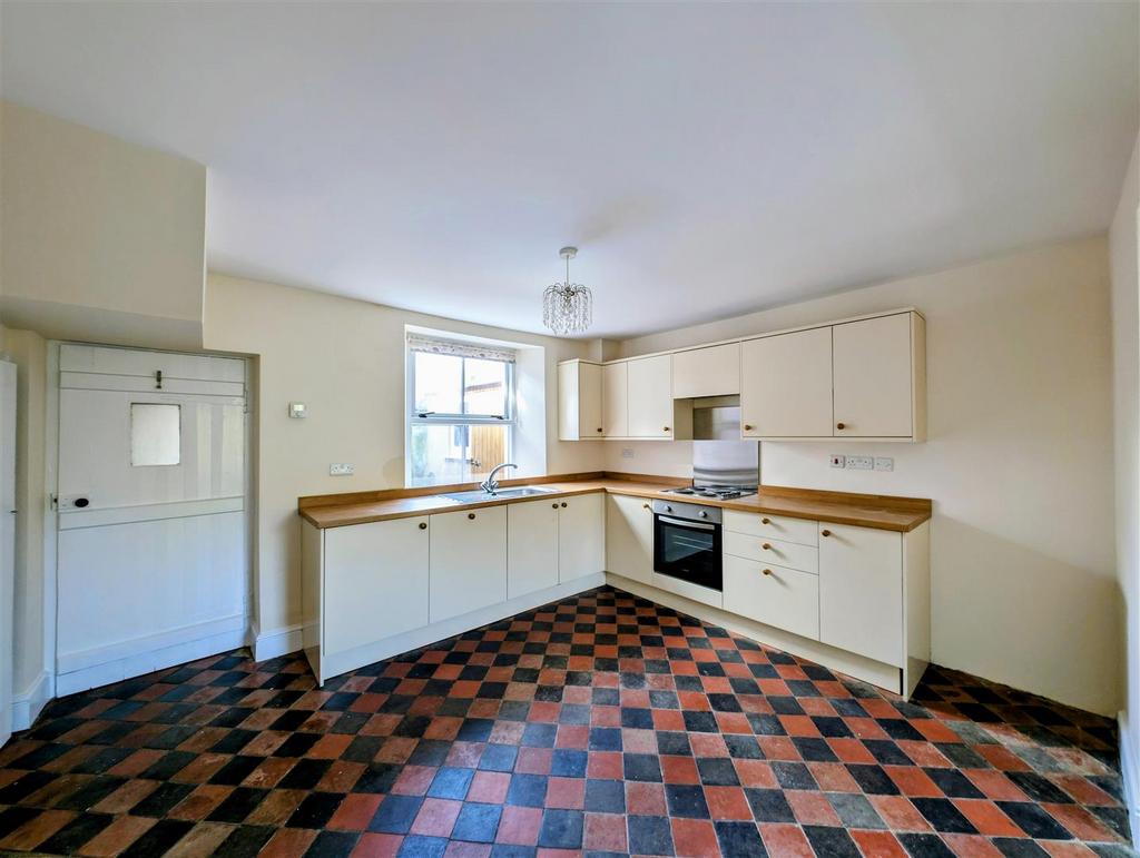 Kitchen/Dining Room