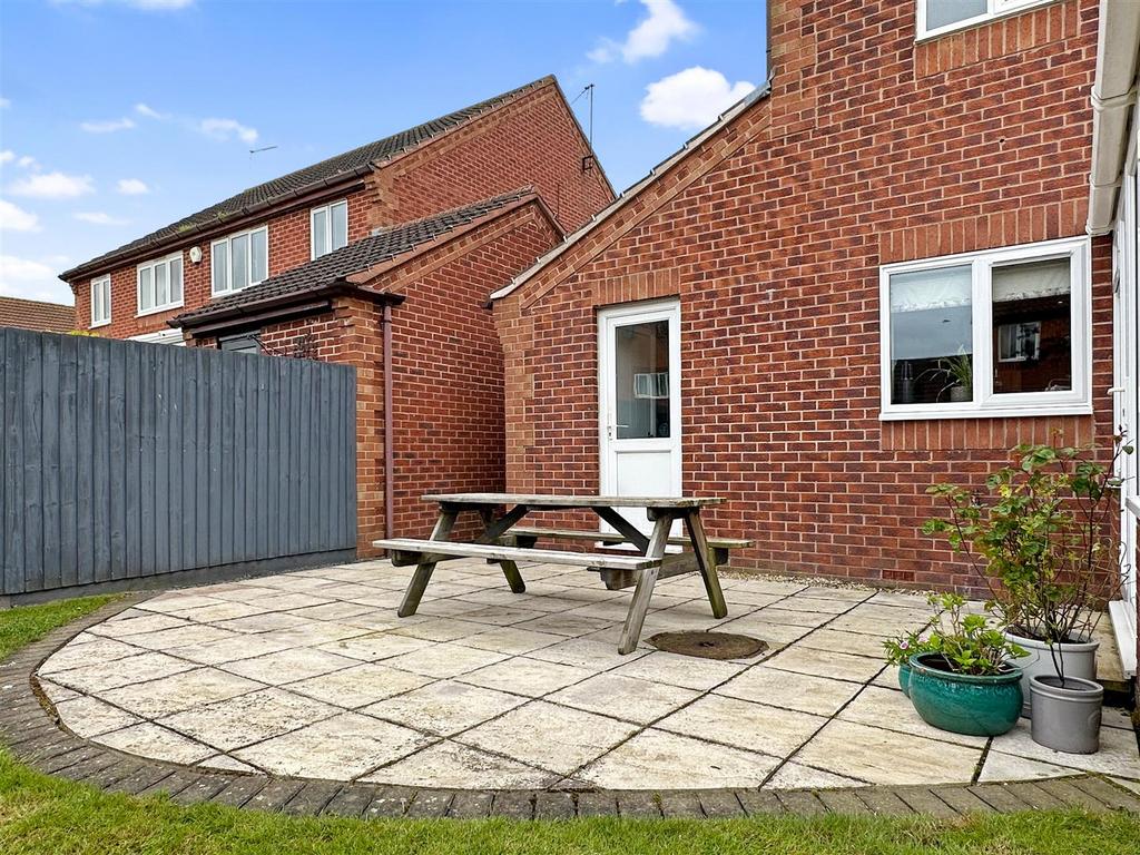 Paved Seating Area 122