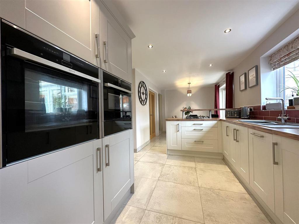 Kitchen 054