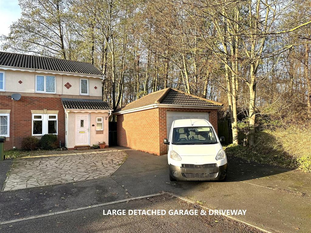 Front Aspect With Garage &amp; Driveway 799