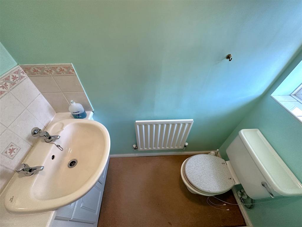 Ground Floor W.C 790