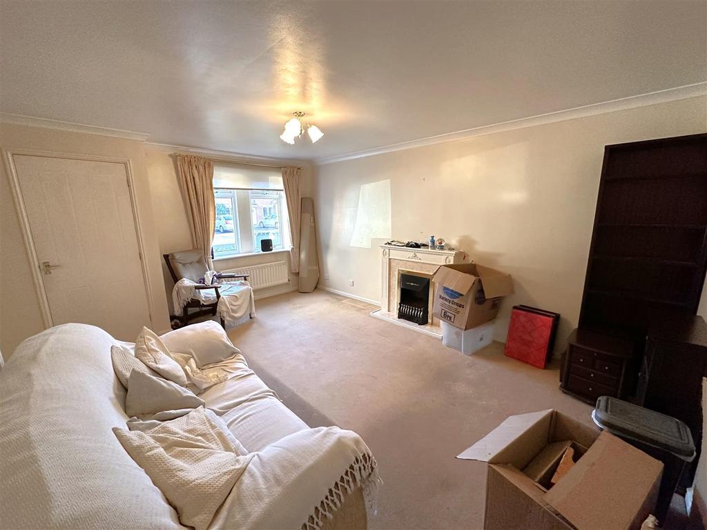 Generous Lounge 785