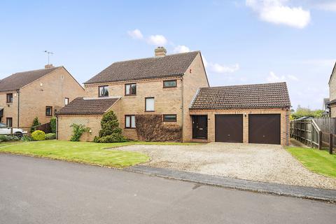 4 bedroom detached house for sale, Spencers Close, Stanford in the Vale, Faringdon, Oxfordshire, SN7