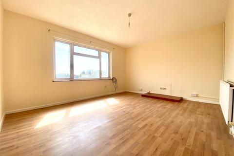 2 bedroom flat to rent, Hertford Road, Enfield