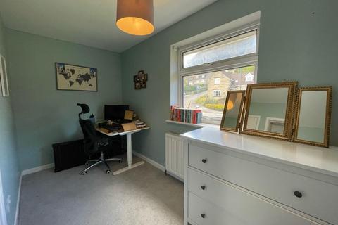 3 Hardings Drive, Dursley, GL11 4LP