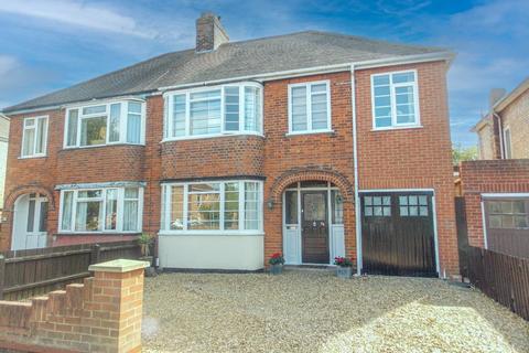 4 bedroom semi-detached house for sale, Grimshaw Road, Peterborough PE1