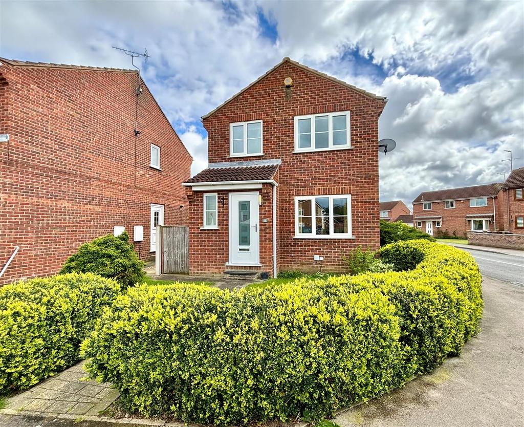 The Fairway, Sherburn In Elmet... 3 bed detached house for sale £285,000