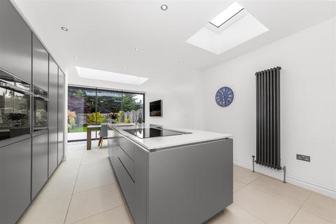 100 Salisbury Road, Bromley, BR2 9PU
