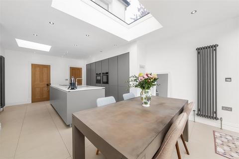 100 Salisbury Road, Bromley, BR2 9PU