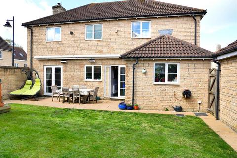 4 bedroom detached house for sale, Tench Road, Calne