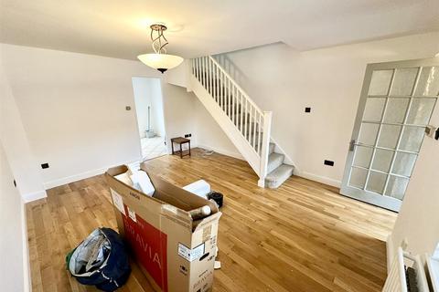 2 bedroom house to rent, Blythfield, Burton-On-Trent DE14