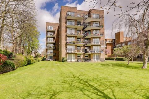2 bedroom flat for sale, Cardinal Court, Worthing BN11