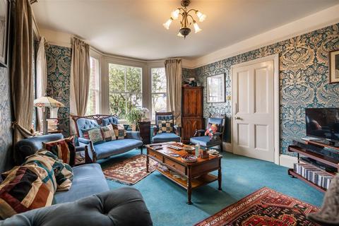 12 Bury Road, Epping, CM16 5EU