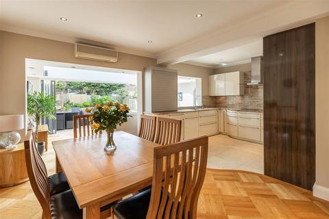 33 Regent Road, Epping, CM16 5DL