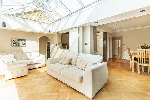 33 Regent Road, Epping, CM16 5DL