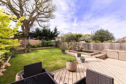33 Regent Road, Epping, CM16 5DL