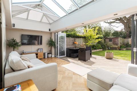 33 Regent Road, Epping, CM16 5DL