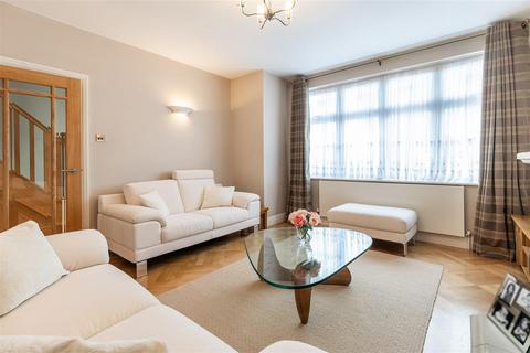 33 Regent Road, Epping, CM16 5DL