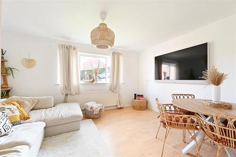 1 Burns Drive, Dronfield, S18 1NJ