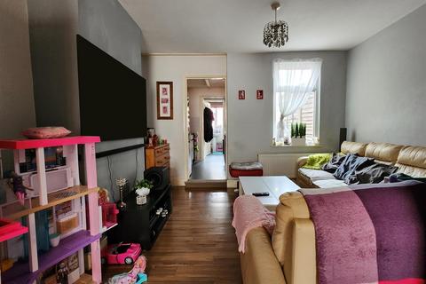 2 bedroom terraced house for sale, Mandeville Road, Enfield